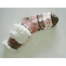 Fluffy Slipper Socks - Christmas (Beige with Soft Pink)